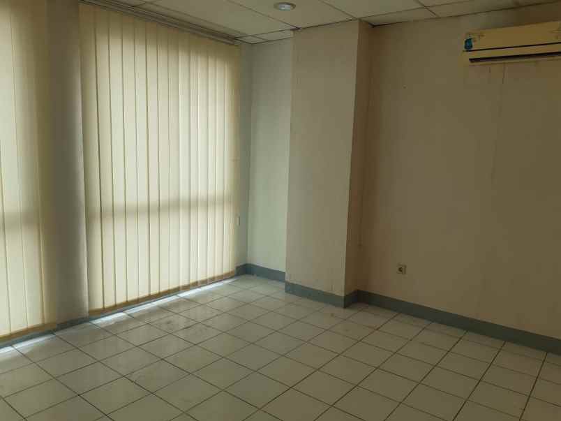 dijual apartemen mega grosir grand cempaka