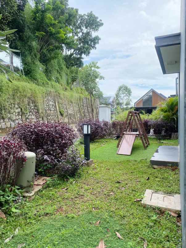 dijual cepat rumah di golden cikeas