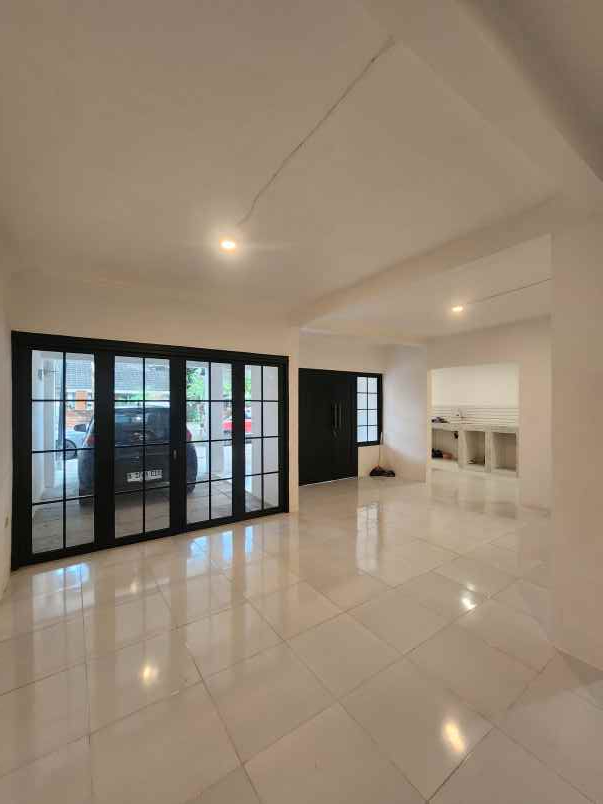 dijual cepat rumah siap huni daerah ciledug