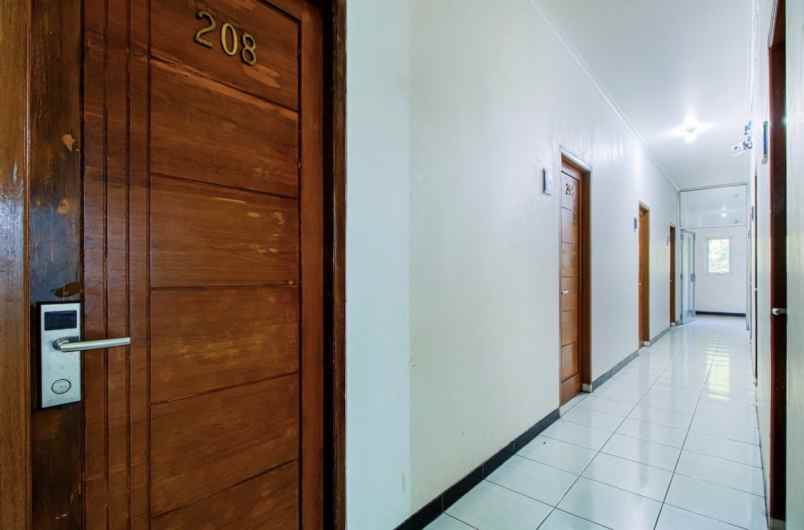 dijual hotel jl raya husein