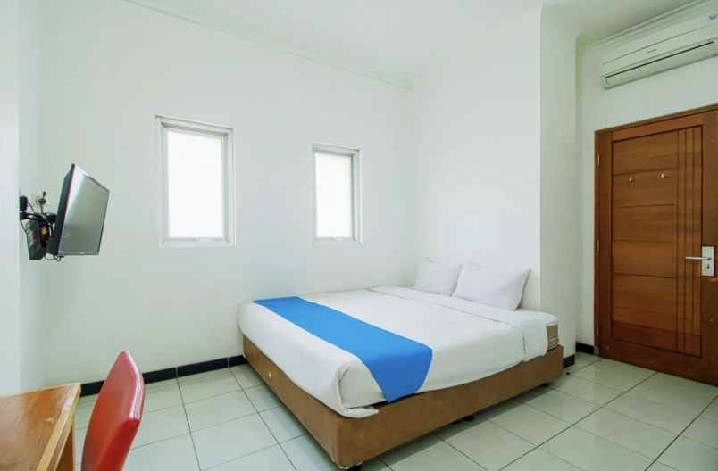 dijual hotel jl raya husein