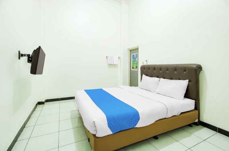 dijual hotel jl raya husein