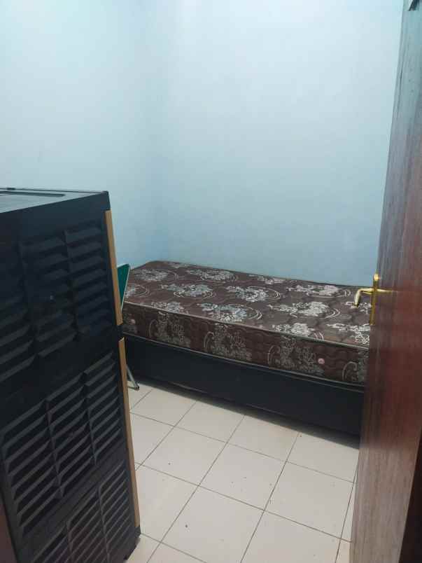 dijual kost rawajati pancoran jakarta