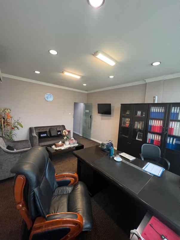 dijual ruko gudang kantor jl raya jatiwaringin