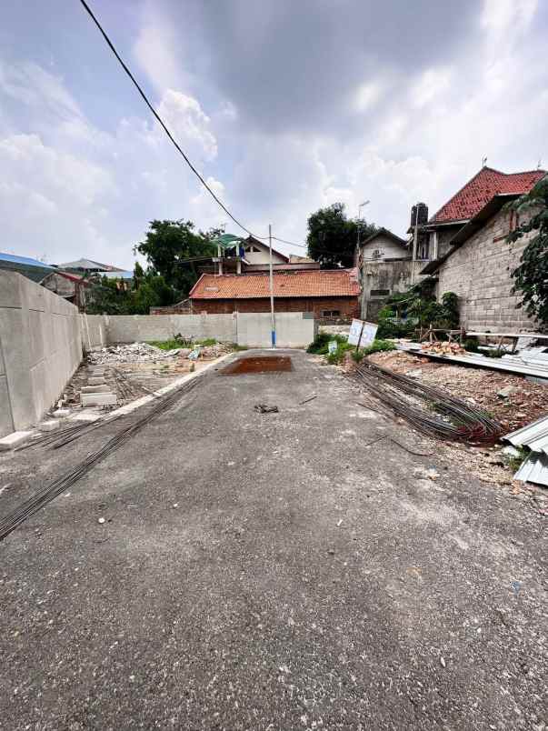 dijual rumah 4 jl gongseng raya no 01