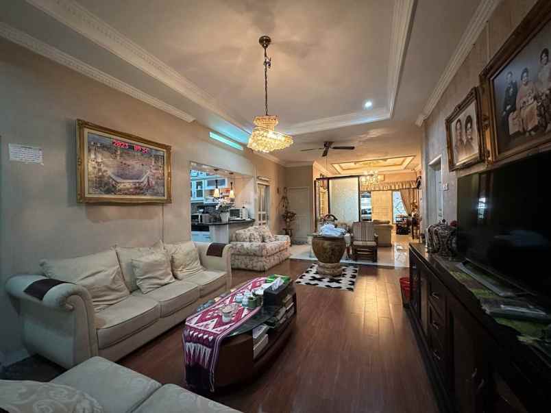 dijual rumah batu ampar kec kramat jati