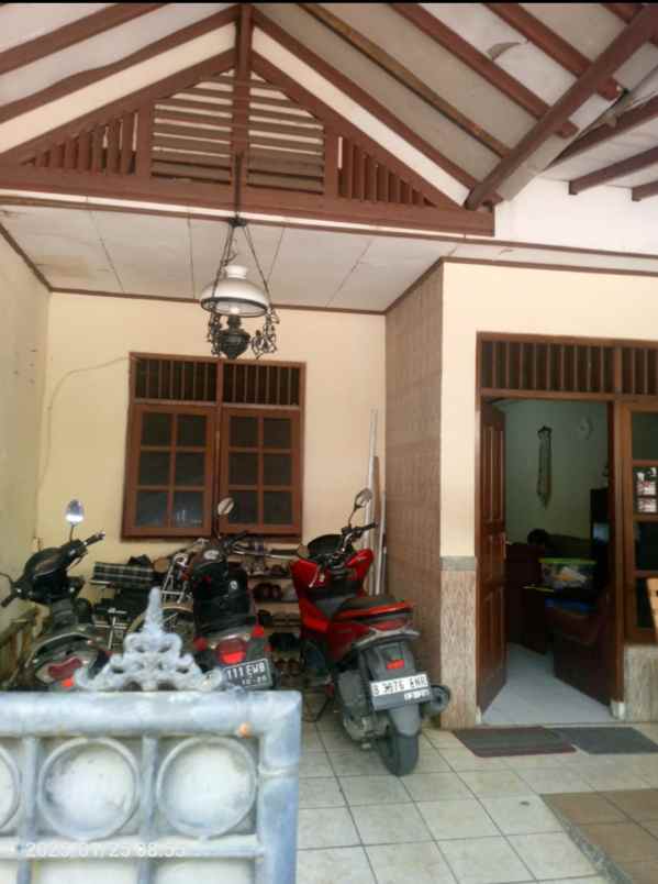 dijual rumah beji beji depok