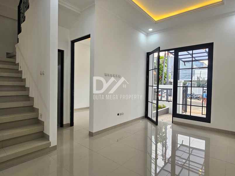 dijual rumah bergaya american style di bintaro