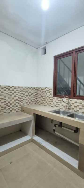 dijual rumah billymoon