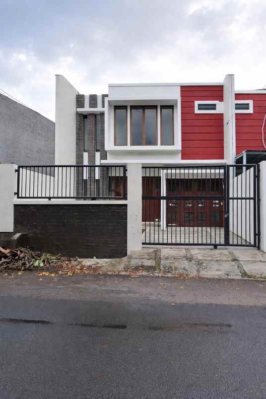 dijual rumah billymoon