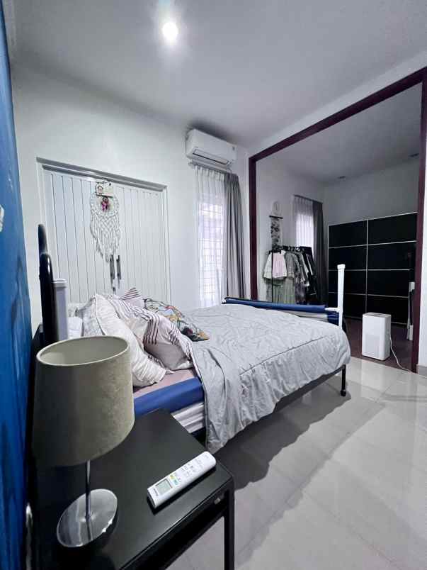 dijual rumah bukit cinere raya