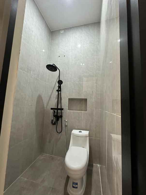 dijual rumah cebongan