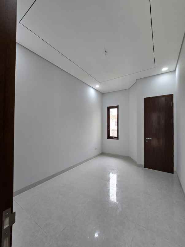 dijual rumah cempaka putih tengah jakpus