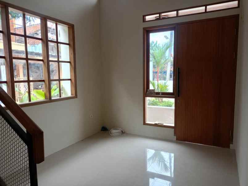 dijual rumah cibiru hilir