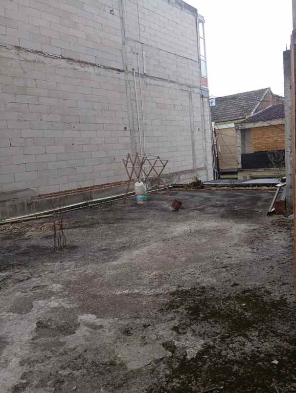 dijual rumah cihanjuang