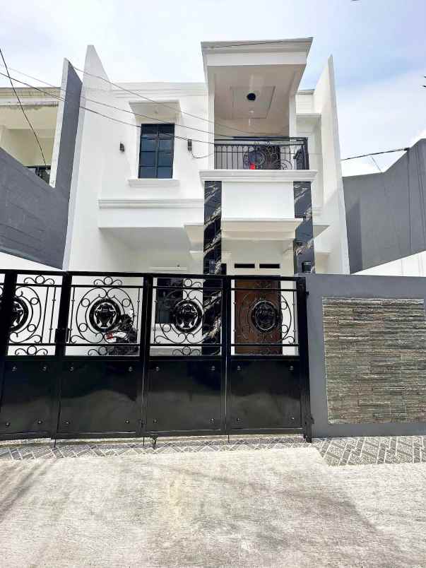 dijual rumah cijantung