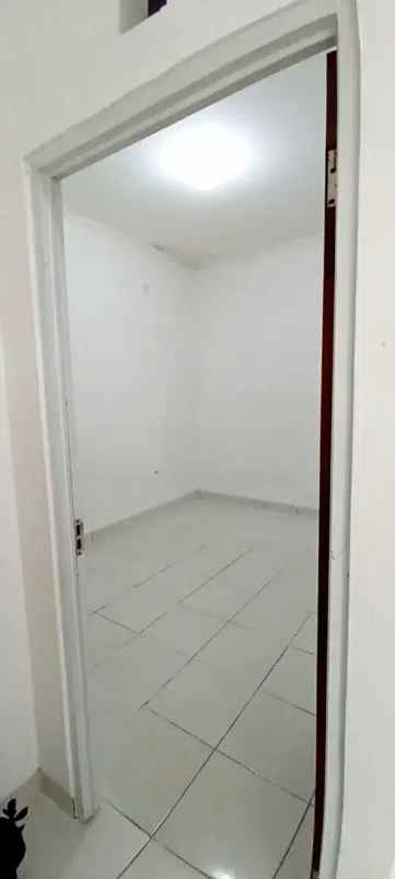 dijual rumah ciledug