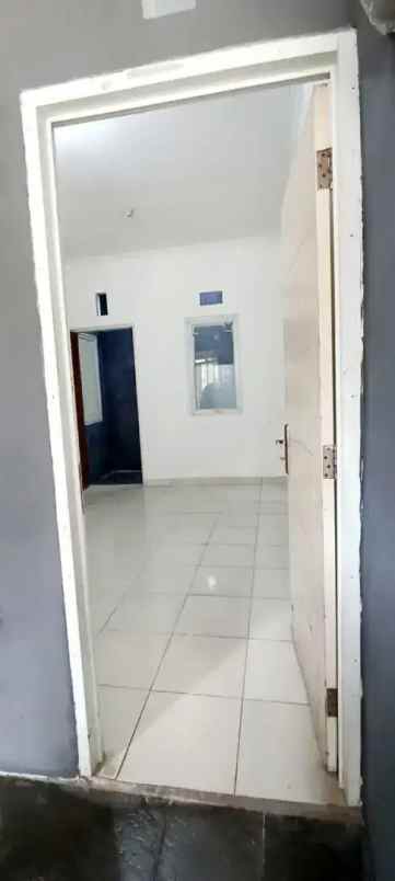 dijual rumah ciledug