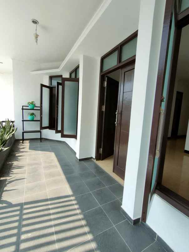 dijual rumah cililin petogogan