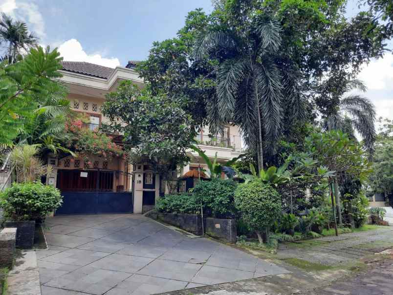 dijual rumah cinere depok