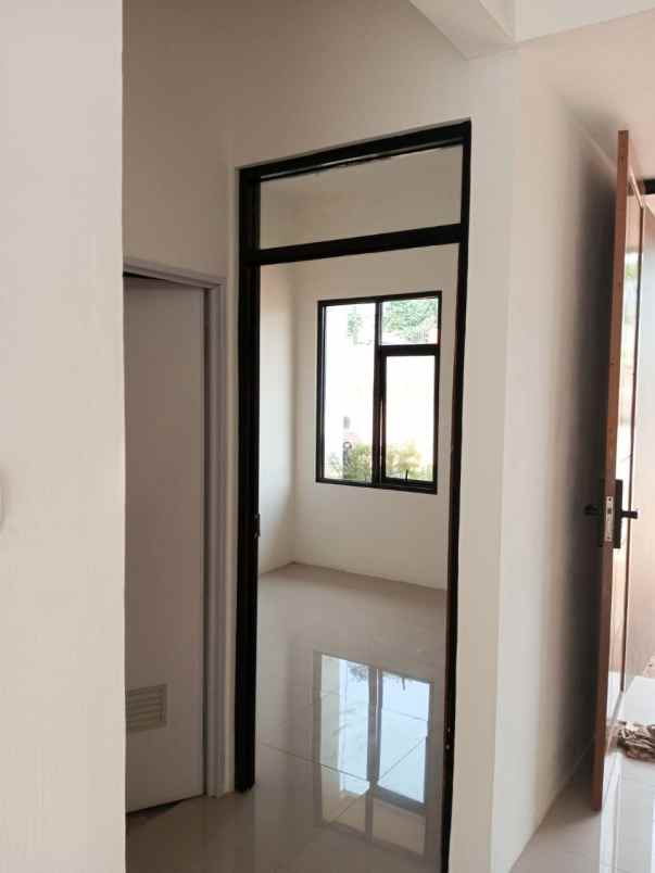 dijual rumah cipayung depok