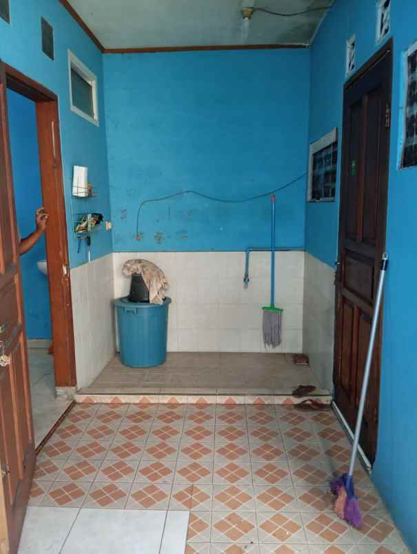 dijual rumah cisangkan