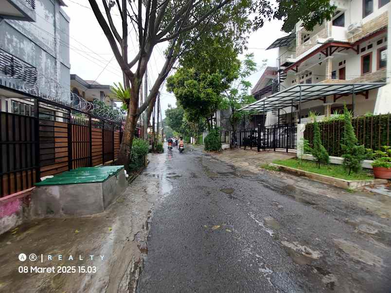 dijual rumah cisitu dago coblong bandung