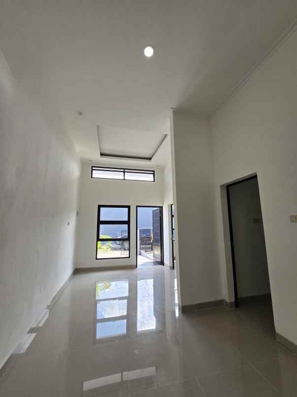 dijual rumah citra indah city