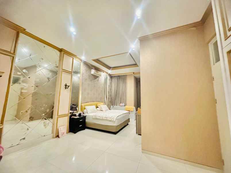 dijual rumah citraland