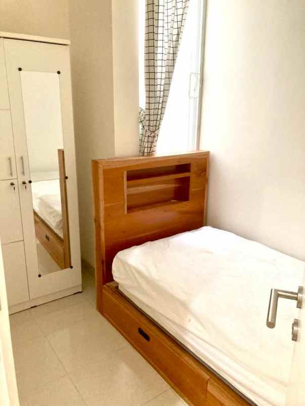 dijual rumah cluster amarillo village