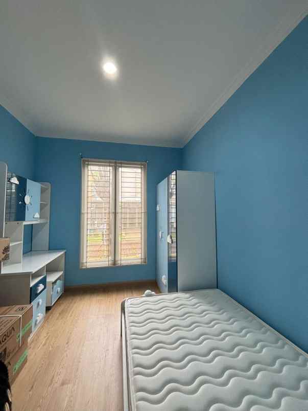 dijual rumah cluster karelia village by