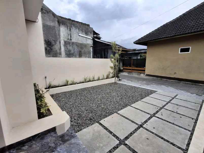 dijual rumah dekat candi prambanan