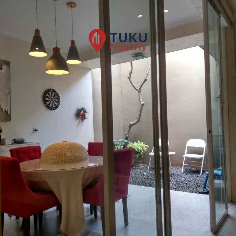 dijual rumah delatinos full furnished murah