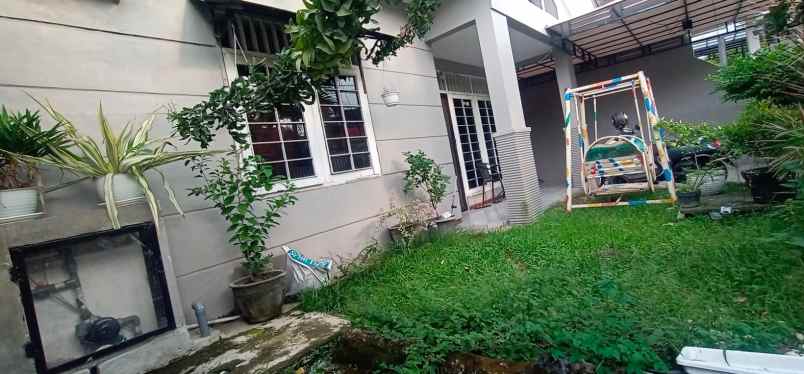 dijual rumah deltasari indah waru sidoarjo