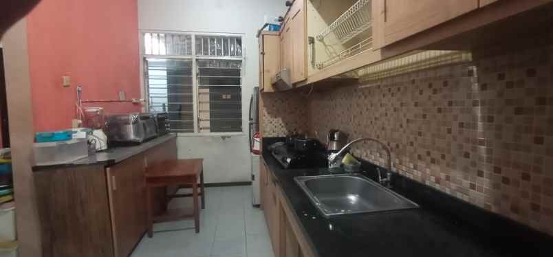 dijual rumah deltasari indah waru sidoarjo