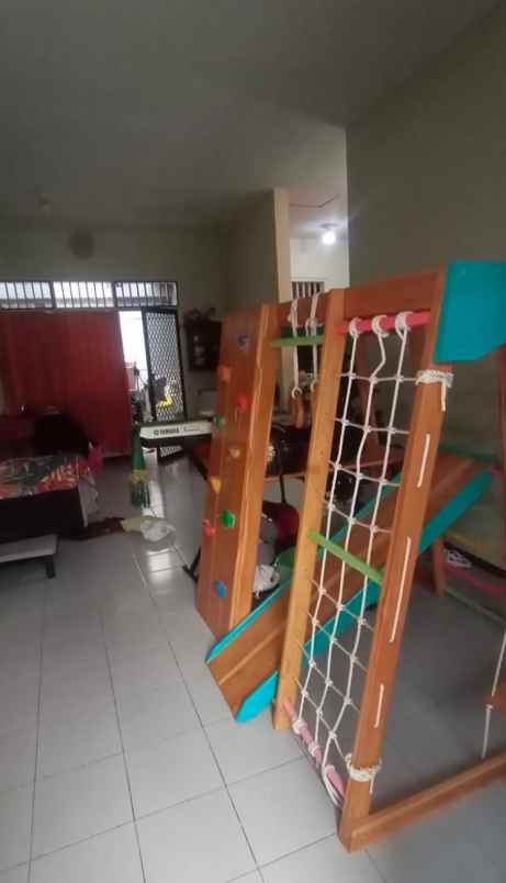 dijual rumah deltasari indah waru sidoarjo