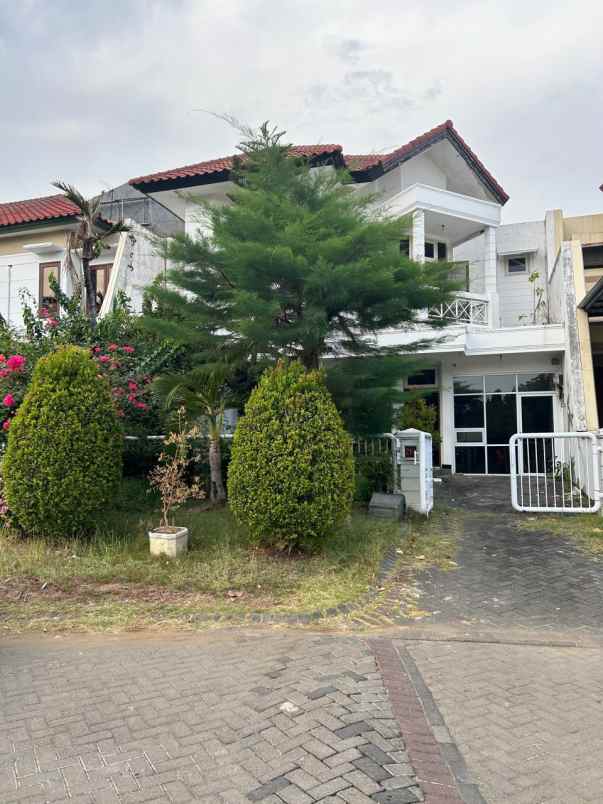 dijual rumah dharmahusada