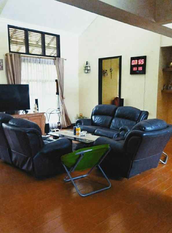 dijual rumah di bukit sari semarang