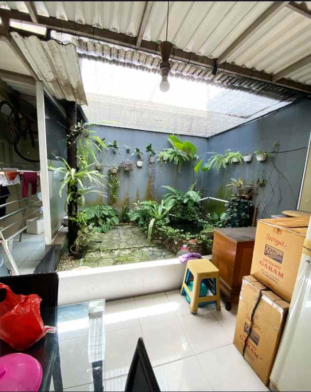 dijual rumah di magnolia village gading serpong