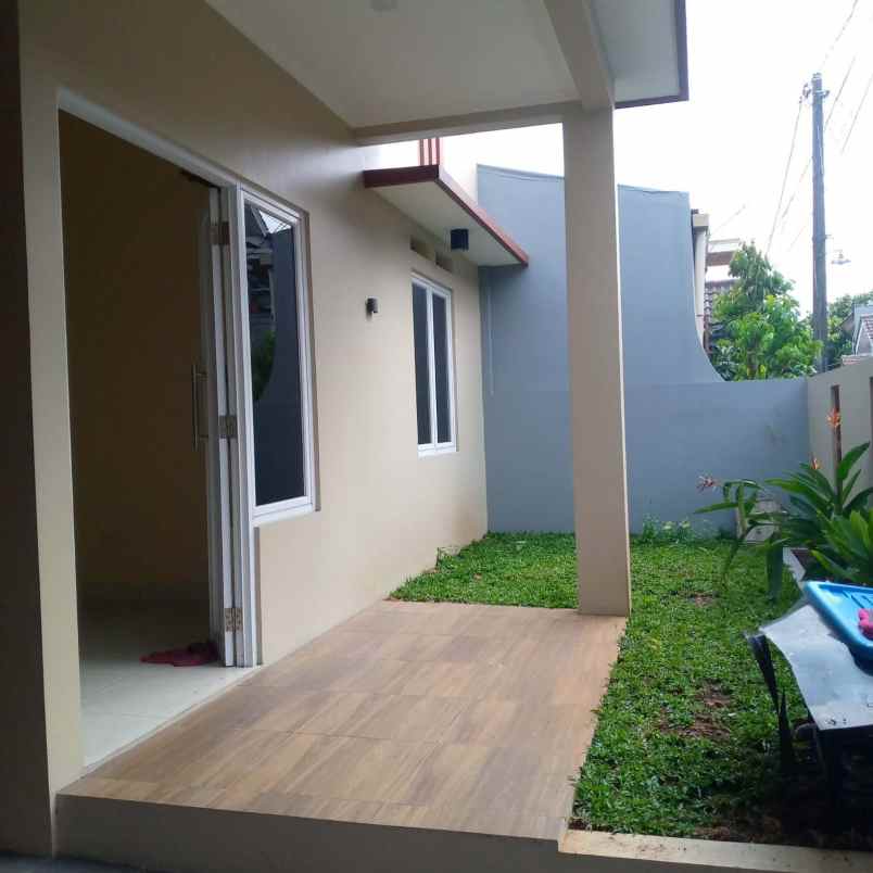 dijual rumah di pondok pekayon indah bekasi selatan