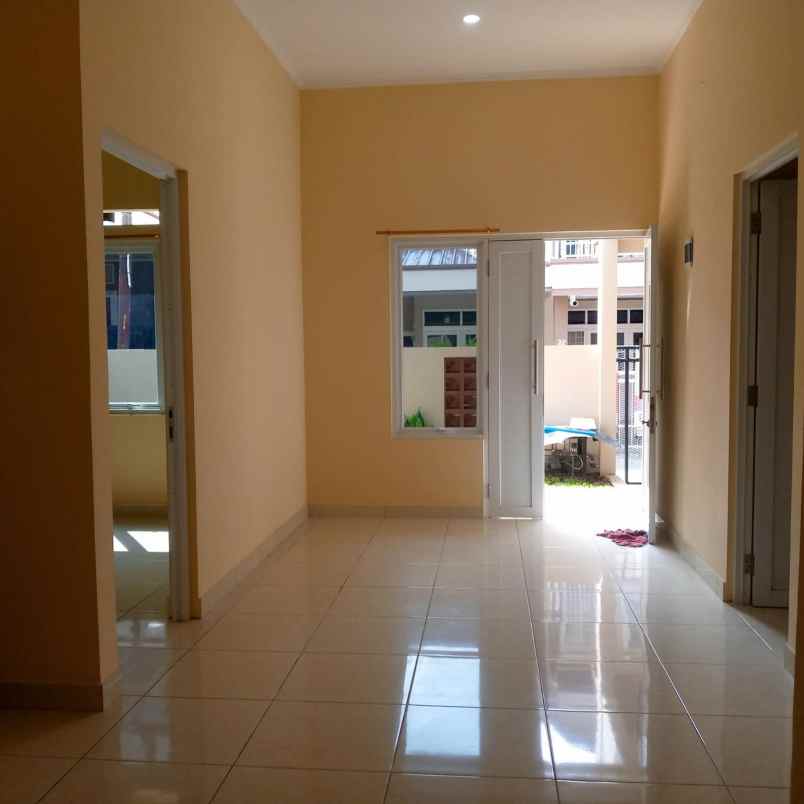 dijual rumah di pondok pekayon indah bekasi selatan
