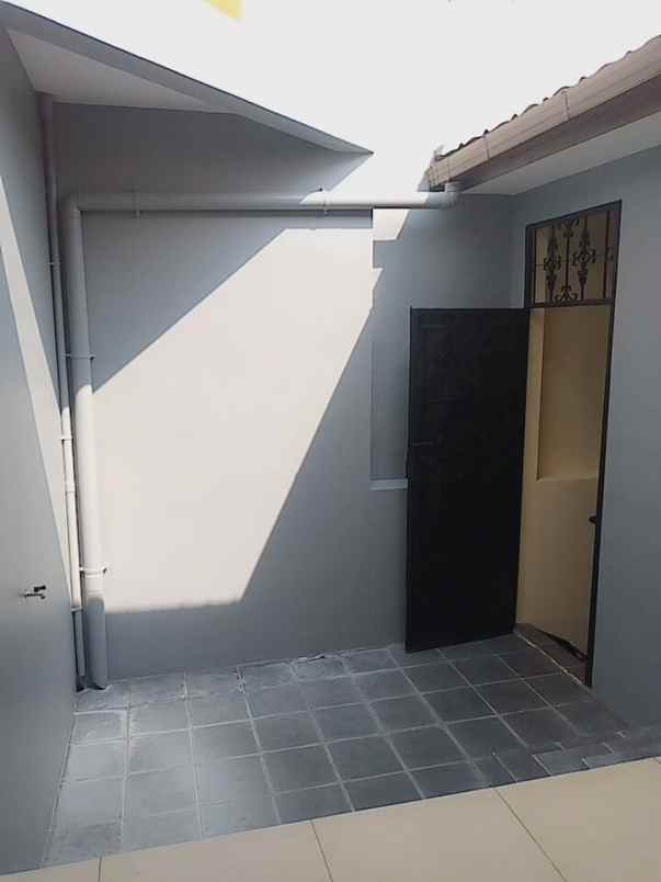 dijual rumah di pondok pekayon indah bekasi selatan