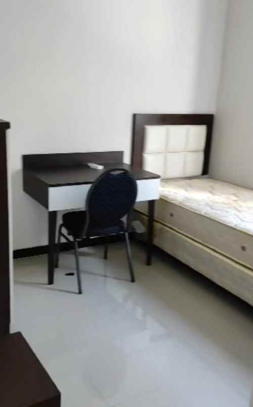 dijual rumah dian regency