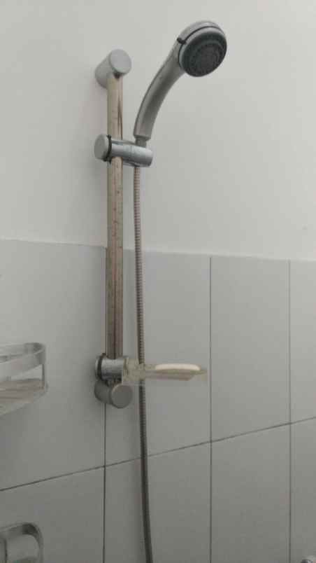 dijual rumah dukuh zamrud kota legenda