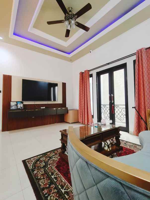 dijual rumah duren sawit jaktim