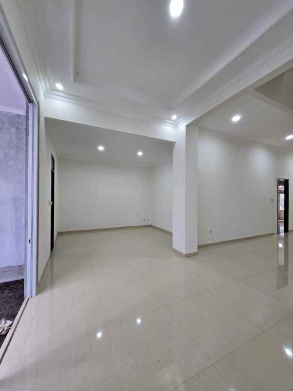 dijual rumah duren sawit jaktim