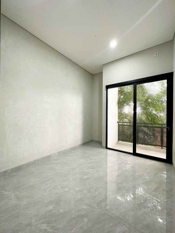 dijual rumah duren sawit jaktim