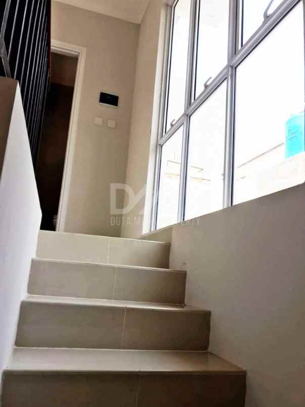 dijual rumah fortune district graha raya