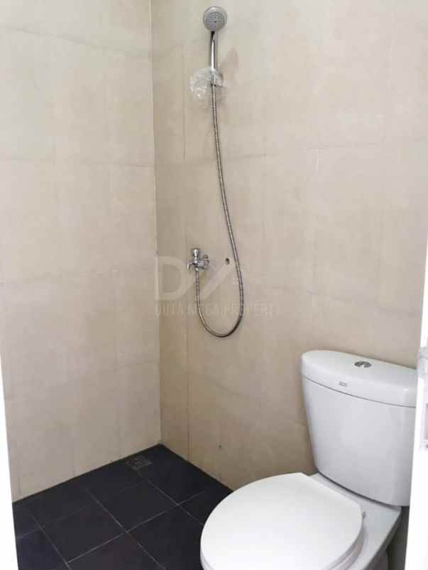 dijual rumah fortune district graha raya