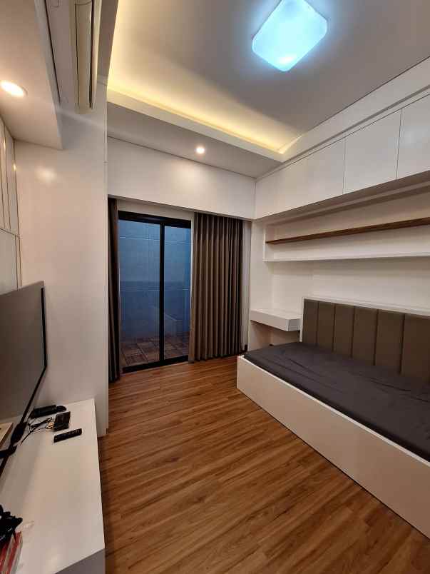 dijual rumah galaxy jaka setia bekasi